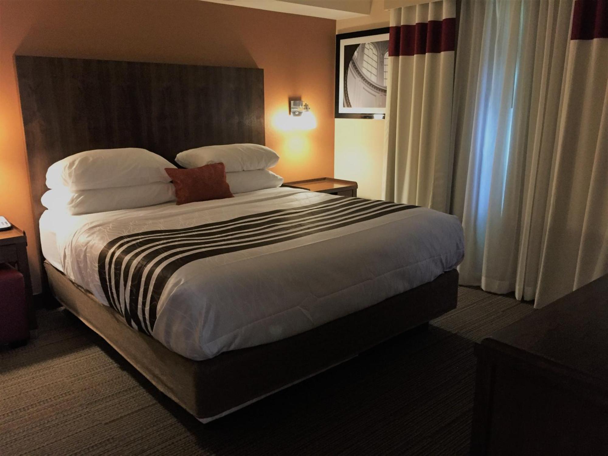 Waterloo Suites Hotel, Trademark Collection By Wyndham Dış mekan fotoğraf